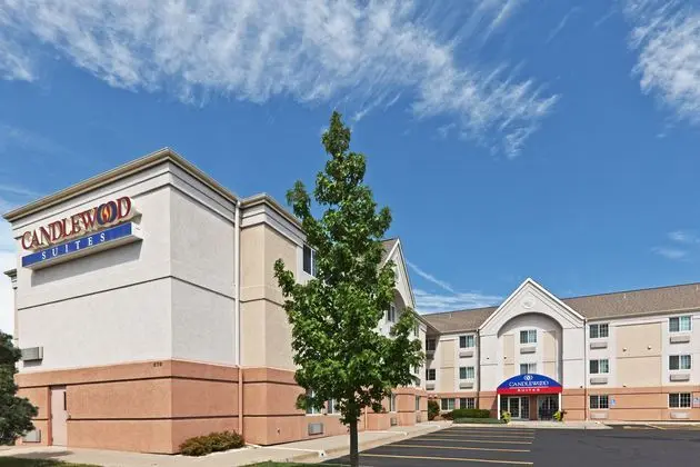 Candlewood Suites Wichita-Airport