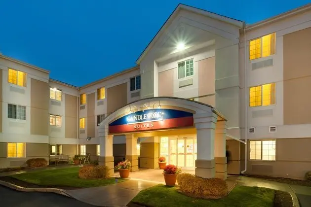 Candlewood Suites Windsor Locks Bradley Airport