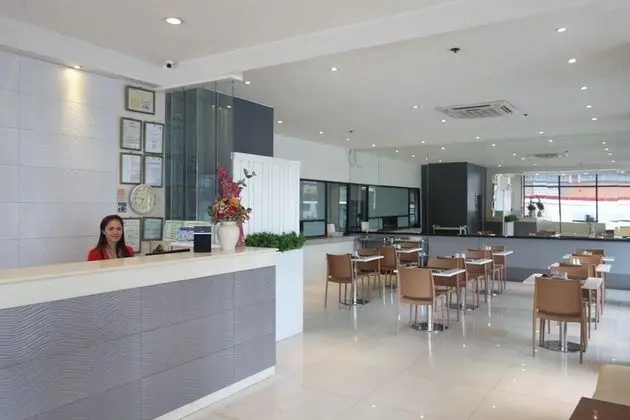 Hotel Canelsa - Lobi