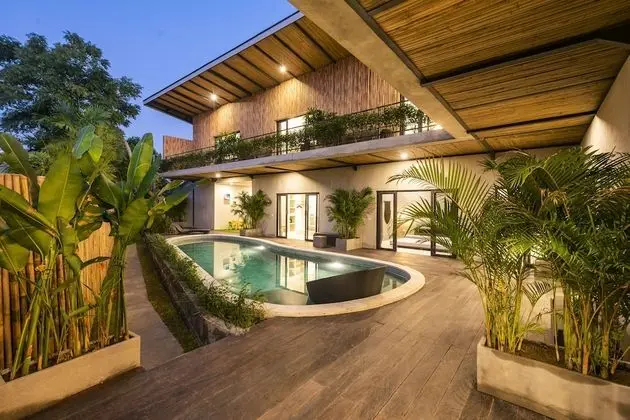 Canggu Dream Studios & Villas