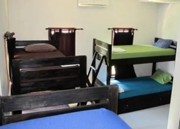 Canggu Surf Hostel - Oda