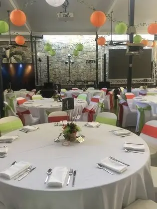 Cannonvale Reef Gateway Hotel - Yerinde Yemek