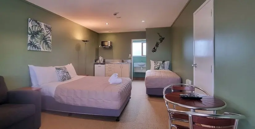 Canoe Safaris Lodge - Öne Çıkan Resim