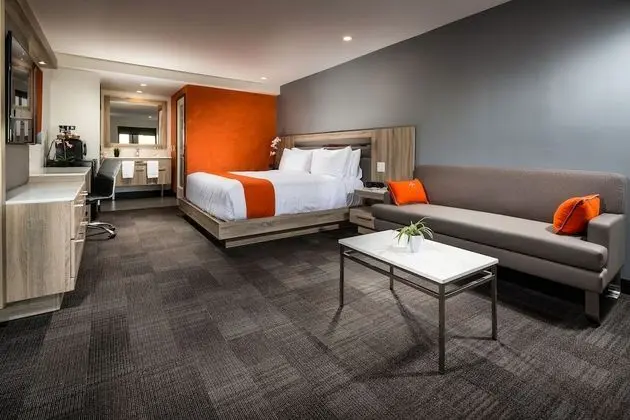 Canoga Hotel - Öne Çıkan Resim
