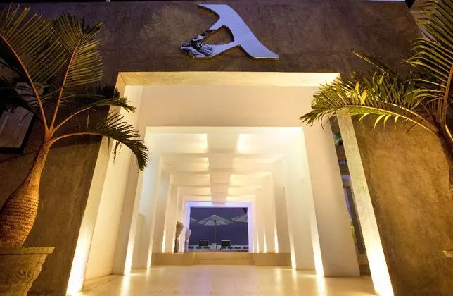 Cantaloupe Aqua Hotel