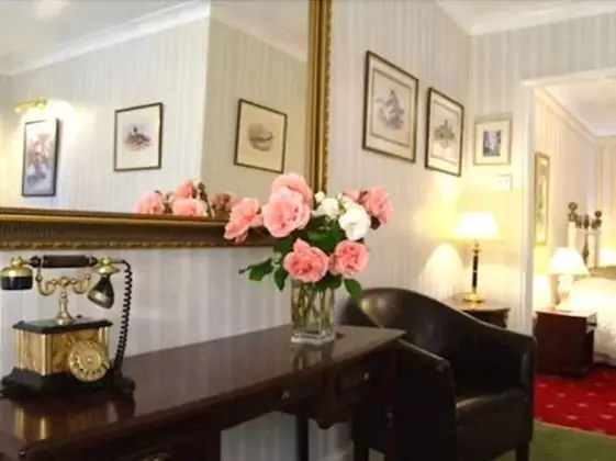 The Canterbury Hotel - İç Mekan