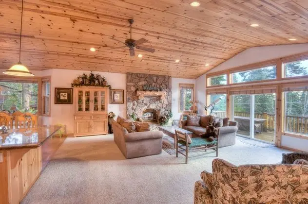 Canterbury Chalet - İç Mekan