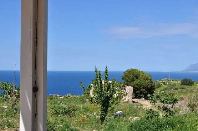 Cantina Vito 2 km From the Zingaro Reserve