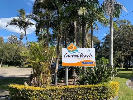Canton Beach Holiday Park - 1