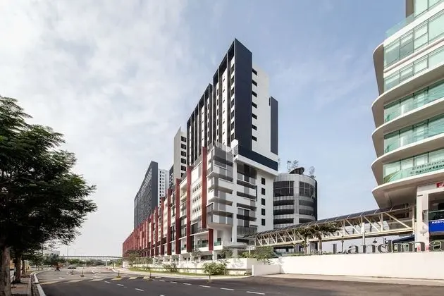 The Canvas Hotel
