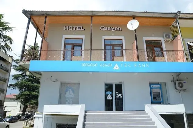 Canyon Hotel