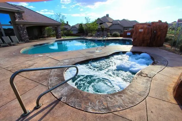 Canyon Villas at Coral Ridge - Havuz