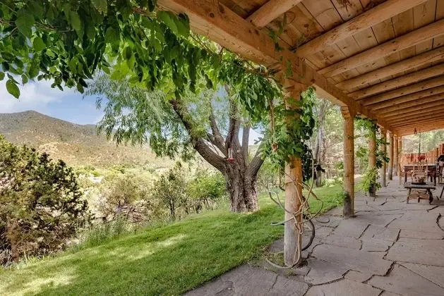 Canyon View Retreat - All Adobe Home, Tranquil Setting, Spectacular Views, Hot Tub Under the Stars - Dış Mekan