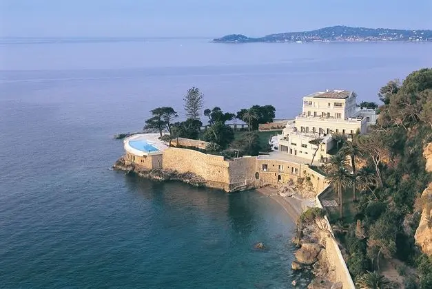 Cap Estel