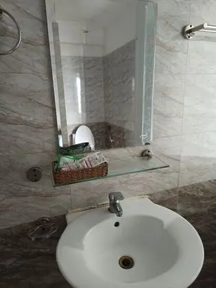 Cap.O 1173 Le Grand Hanoi Hotel-The Ruby - Banyo Tipleri