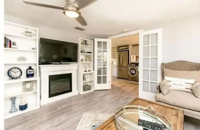 Cape Cod Cottage - Oda