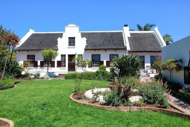 Cape Village Lodge