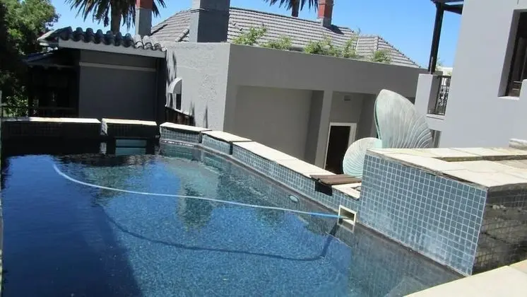 Cape Riviera Guesthouse - Havuz