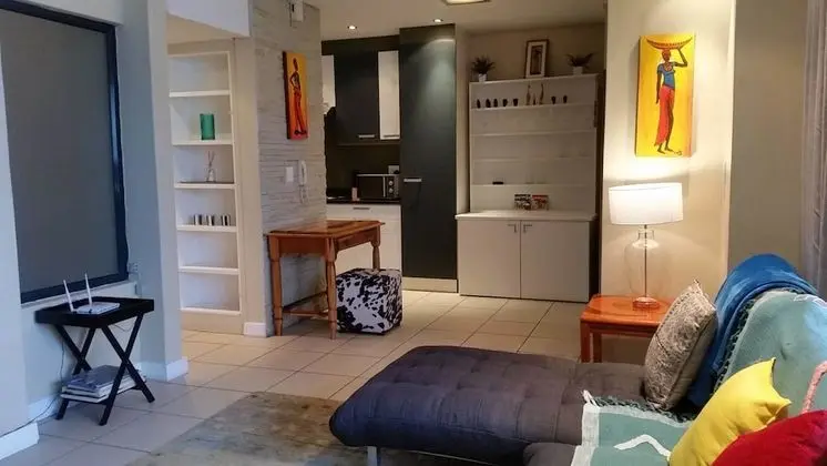 Cape Town Apartment with balcony - Oda Düzeni