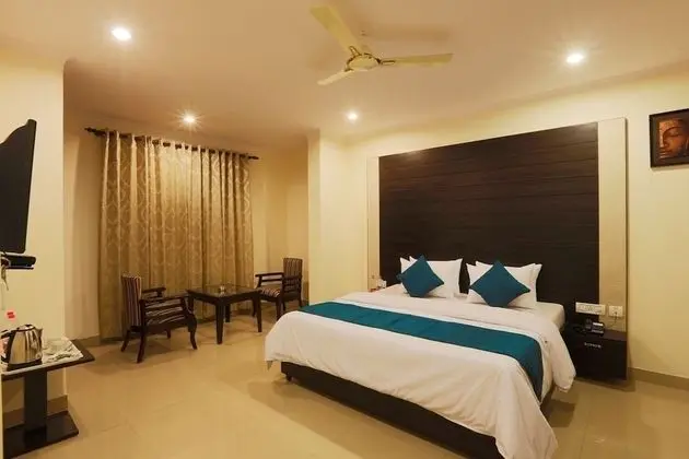 Hotel Capital @ Airport