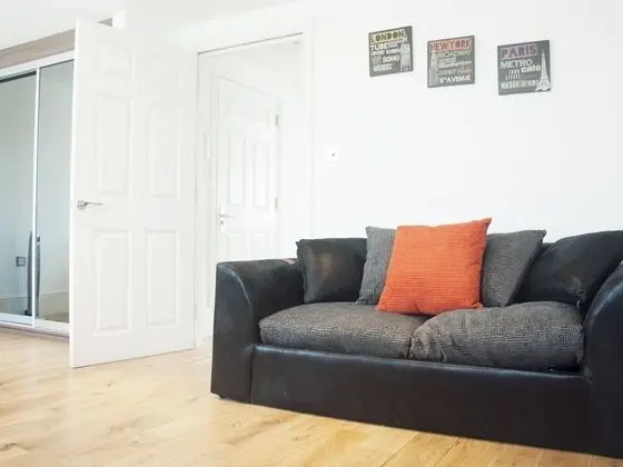 Capital Host Baker Street