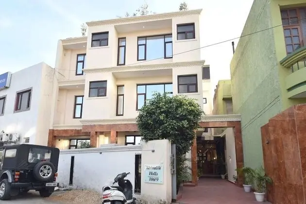 Capital O 11567 Hotel Shivalik Hills