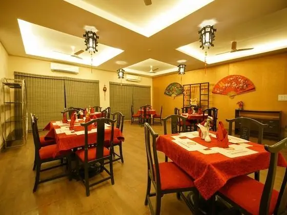 Capital O 15754 Mookkannoor Tourist Home - Yerinde Yemek