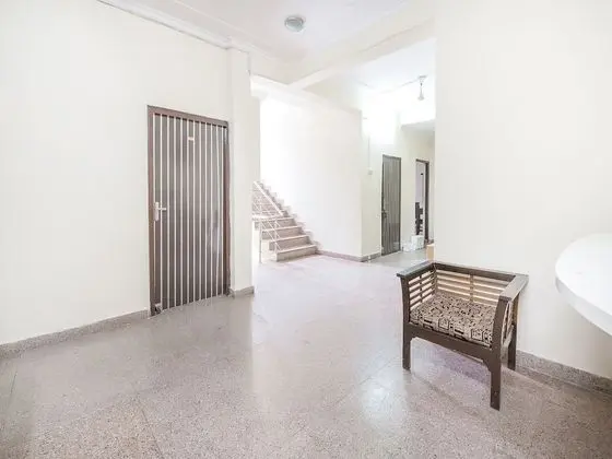 Capital O 15929 Comfort Residency - Lobi