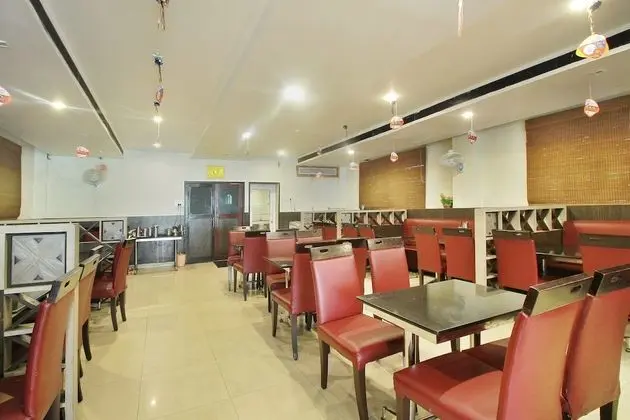 Capital O 1607 Ranas Residency - Yerinde Yemek