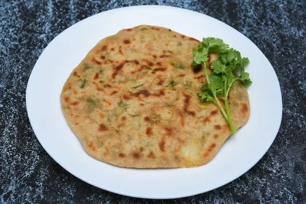 Capital O 16131 Mohit Guest House - Yerinde Yemek