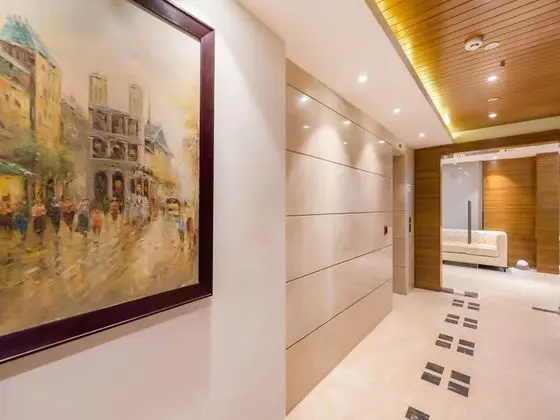 Capital O 16172 Hotel Radiant - Lobi