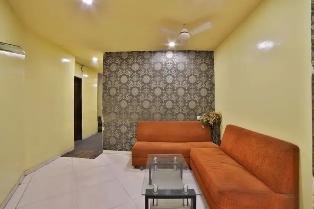 Capital O 1967 Hotel Kalash Residency - Lobi