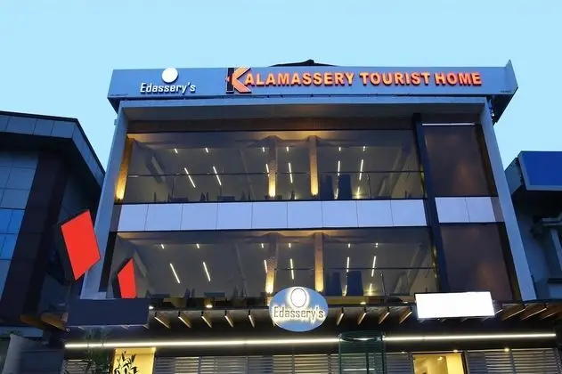 Capital O 22459 Edasserys Kalamassery Tourist Home - Dış Mekan