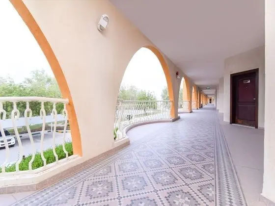 Capital O 234 Tulip Inn Al Rahba - Lobi