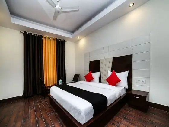 Capital O 24198 Hotel Sunrise Grand