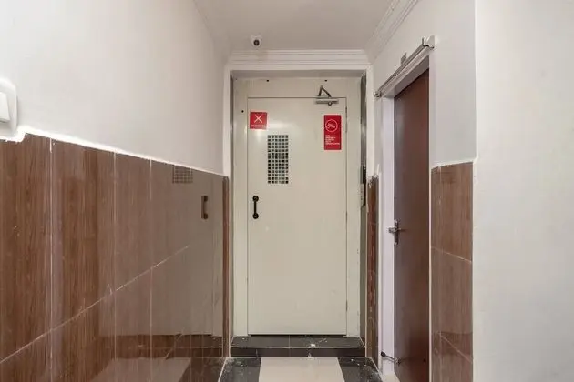 Capital O 27775 Hotel Srinivasa Residency - Lobi