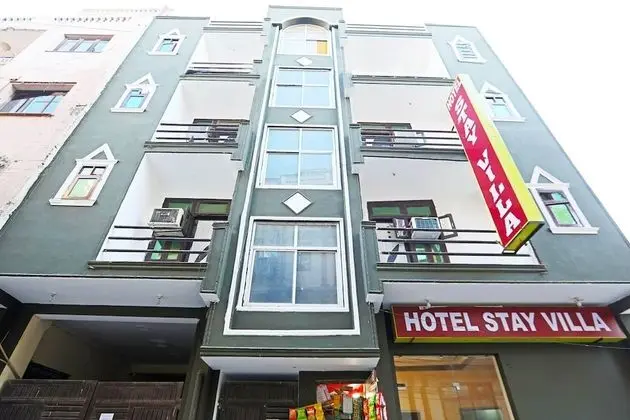 Capital O 29375 Hotel Rainbow Villa