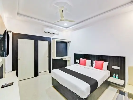 Capital O 35621 Hotel Durga International - Öne Çıkan Resim