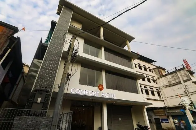 Capital O 36008 Comfort Hotel - Dış Mekan