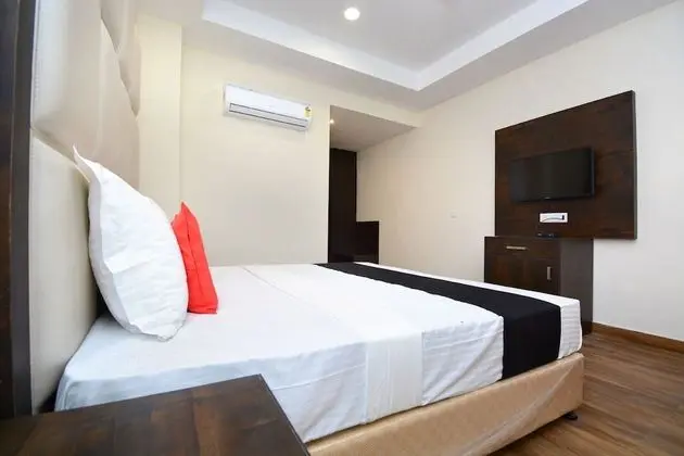 Capital O 37234 Reejas Inns' N' Suites - Oda