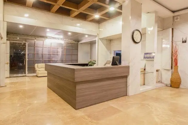 Capital O 40904 Hotel Satish Executive - Lobi
