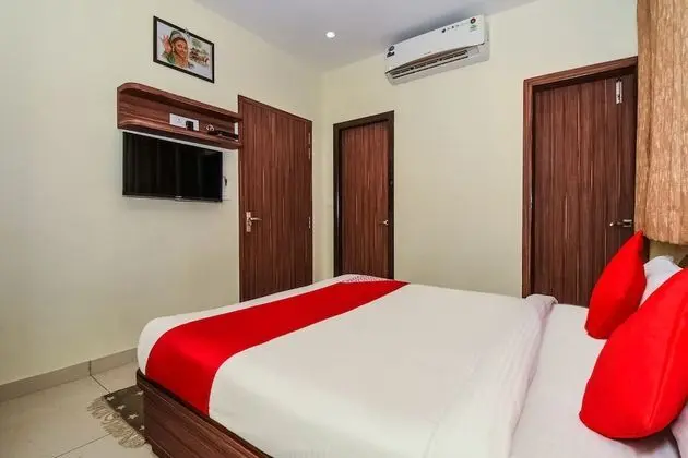 Capital O 41054 Hotel Raj And Restaurant - Oda