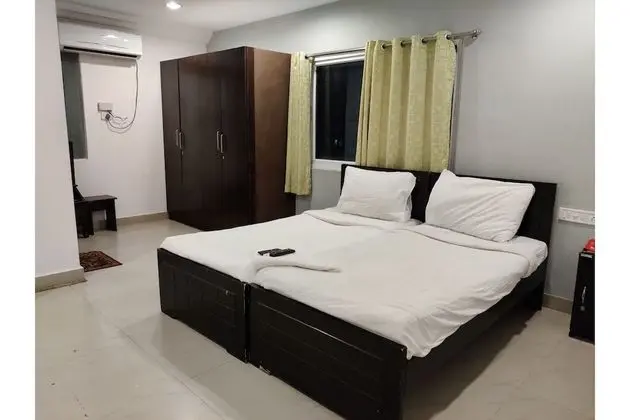 Capital O 44354 Jubilee Banjara Suites - Oda