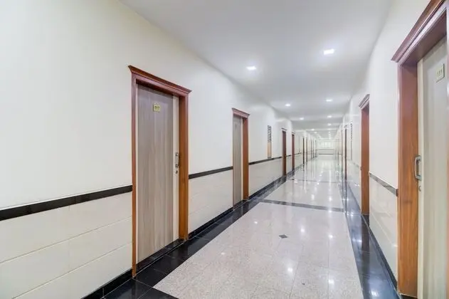 Capital O 45621 Tuliipstays Hotel Ashok Bhiwandi - Lobi