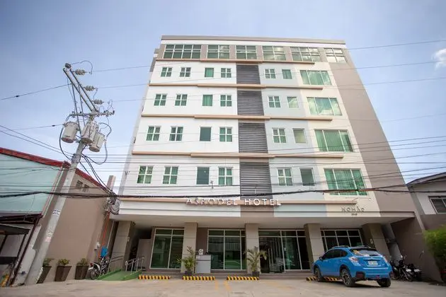 Capital O 461 Asrodel Hotel