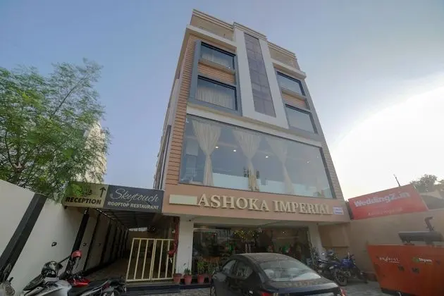 Capital O 48942 Hotel Ashoka Imperial - Dış Mekan