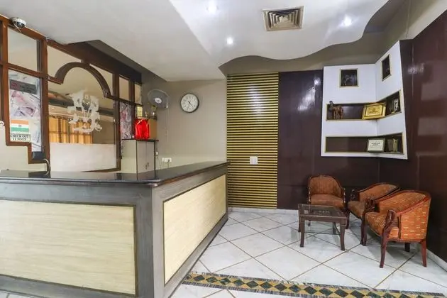 Capital O 49883 Hotel Sutlej Classic - Lobi