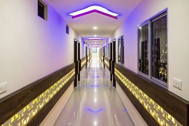 Capital O 5683 SS Suites - İç Mekan