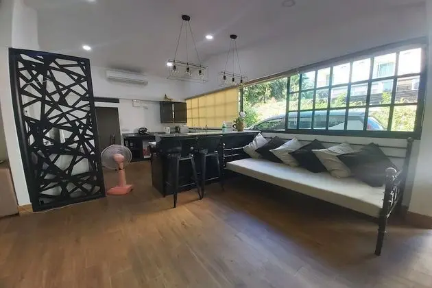 Capital O 75379 Sabai Living Pattaya - Lobi