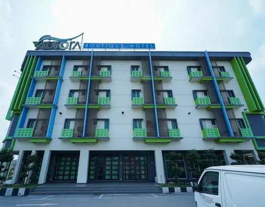 Capital O 89350 Aurora Boutique Hotel